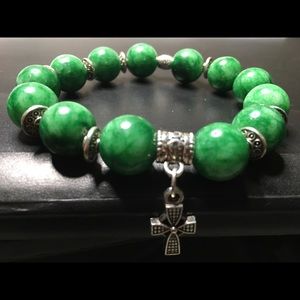 18. Bracelet